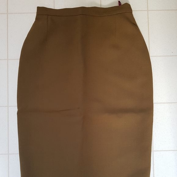 Christian Lacroix Olive Green Wool Pencil Skirt - Picture 2 of 6